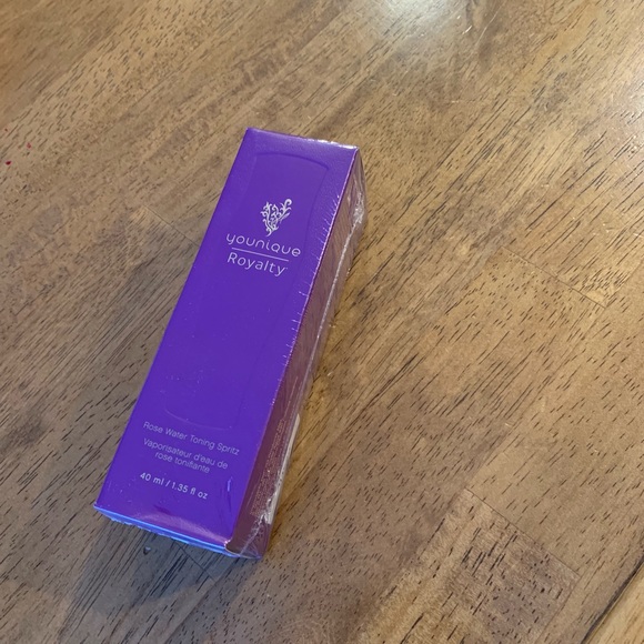 Younique Other - Younique Rose Water Toning Spritz